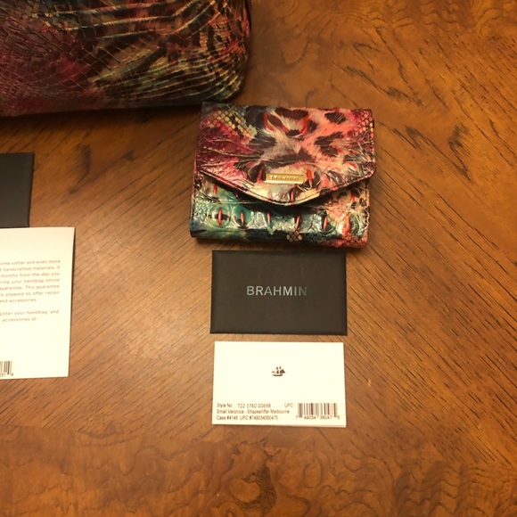 BRAHMIN Elaine Shapeshifter Melbourne, rolled handles, adjustable shoulder strap - Picture 5 of 5